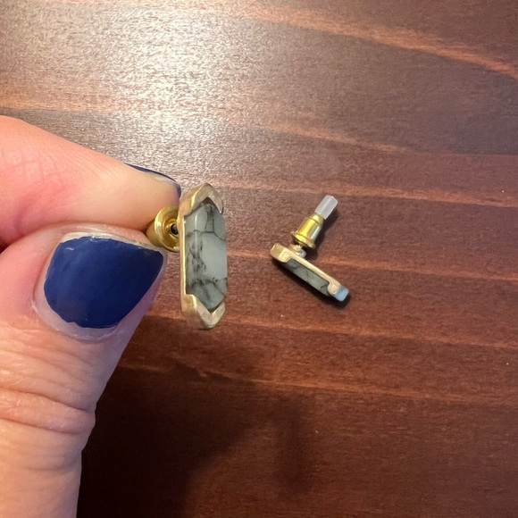 Universal Thread (Target) Gold/Brass and Gray Stud Earrings - Picture 1 of 1